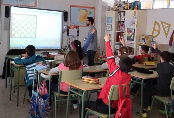 Enseñanza de ajedrez en colegios